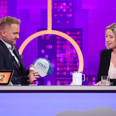 Monika Mertova gifts Lynn swag on national Czech Republic TV show.